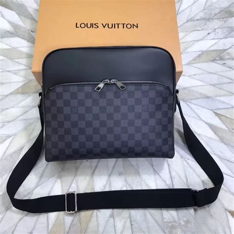 replica louis vuitton mena